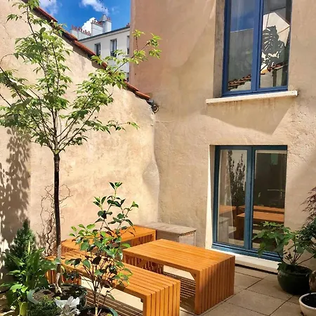 Chic With Private Terrace Appartamento Parigi