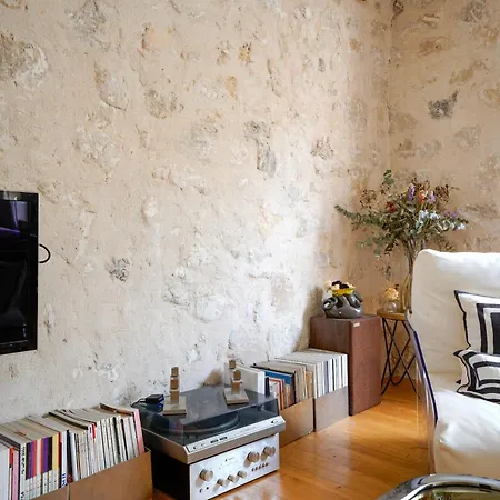 Chic With Private Terrace Appartamento